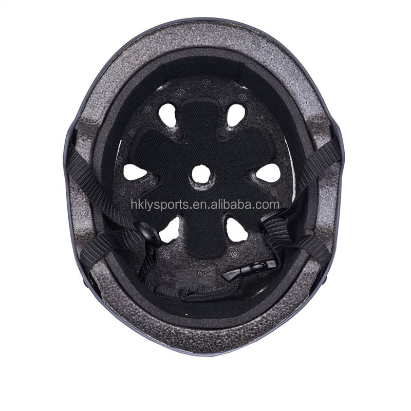 CE CPSC는 보호 맞춤형 ABS 무광택 검정색 자전거 스케이트 헬멧을 승인했습니다.