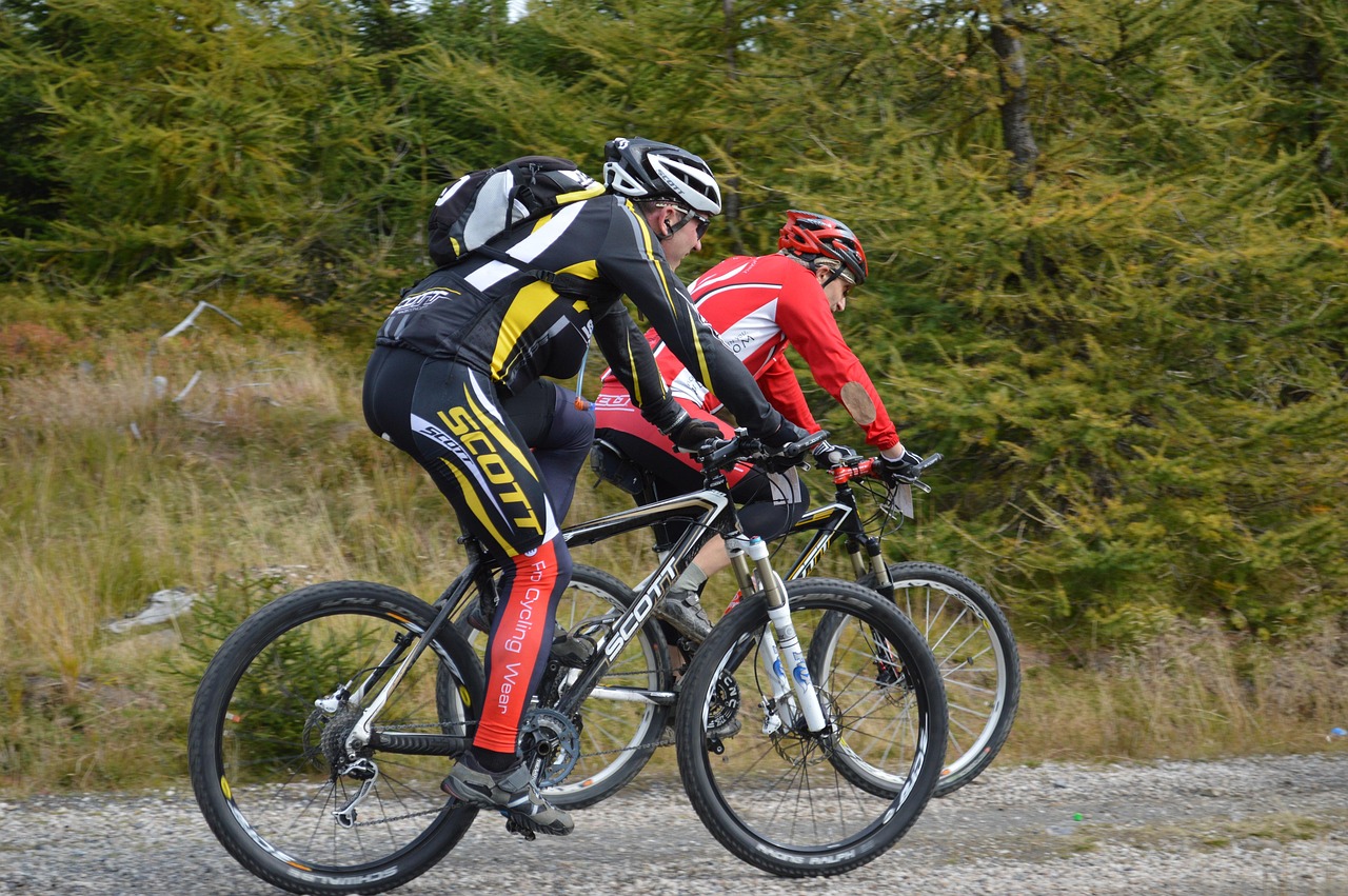 신뢰할 수있는 오프로드 안전을 위해 설계된 프리미엄 MTB 헬멧
